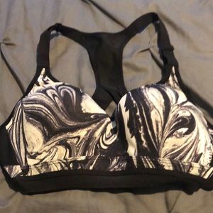 Victoria sport bra
